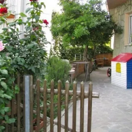 Al Piano Terra A Gabbice Mare Per Grande Compania Apartament *