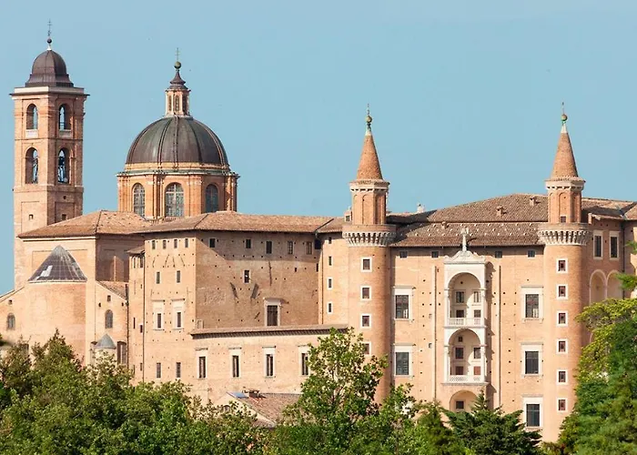 Al Piano Terra A Gabbice Mare Per Grande Compania Gabicce Mare