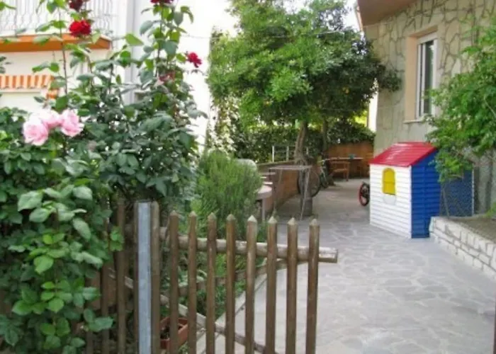 Al Piano Terra A Gabbice Mare Per Grande Compania Apartment *