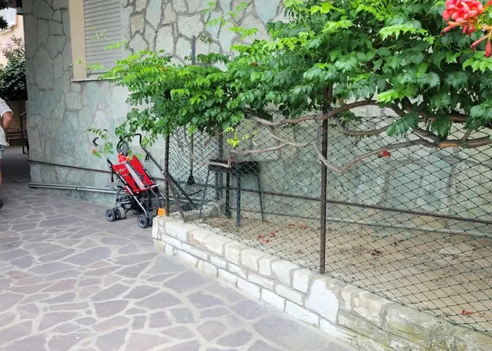 Al Piano Terra A Gabbice Mare Per Grande Compania * Gabicce Mare